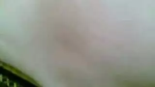 زوجة خائنة تحصل على فرجها ممتلئًا بالشغف