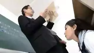 سكس جامد تلميذة يعاقبها استاذها