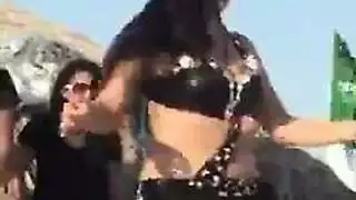 البظر كبير شرقي طبيعة