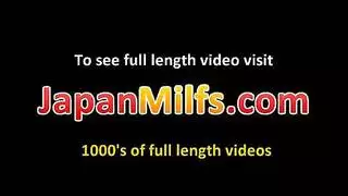 إريكا الشقراء المثيرة تلعق فتحتها الحلوة للكاميرا