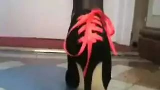 المقيد كعب عالي جلد
