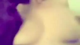 الخداعية الهواة مارس الجنس في بوف أثناء ركوب الصعب الديك