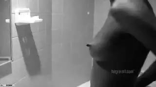 سحاق الفتاة السوداء