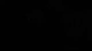 شقراء مذهلة تأخذ قضيب ضخم في جنس عنيف على السرير