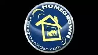 فتاة تأخذ قضيب أسود مجهول في رحلة جامحة