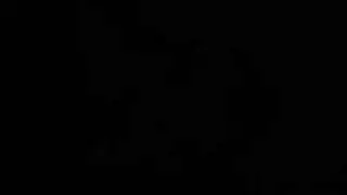 فتاة ساخنة بشعر قصير في علاقة ثلاثية إكس إكس إكس