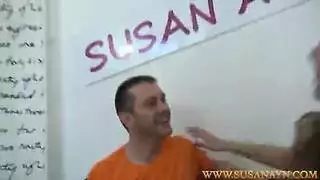 كوجر خبيرة تنكّ بزب صلب وضخم