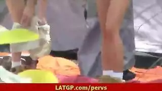 مشهد جنس سحاقي: هوس فموي على الفرج والحلمات