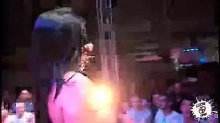 شاب وسيم ينيك امرأة متعطشة في جلسة مباشرة ساخنة