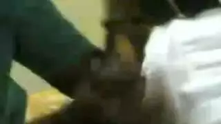 فتاة لاحلى منتدى على سرير