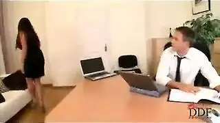 حلق خشن وقذف داخلي لستريدا جعجع