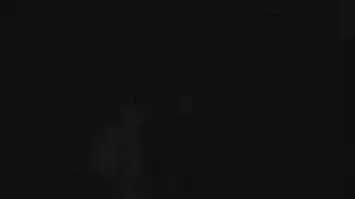 فيلم إباحي قوي في غرفة النوم: زوجة سمراء تتعرض للضرب