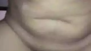 پەردە لابەردنی کچ