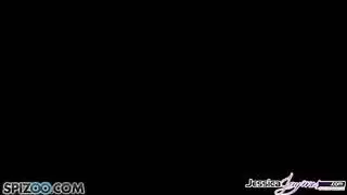 سكس بنت وامها بملابس سانتا كلوز وتسجيل فلم