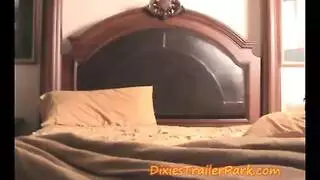 مشاهد دياثة خفية: لعق فرج شرس على كاميرا مخبأة