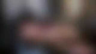 ام تمص لطفل صغير