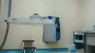 غريب مبتور اليد راقصة باليه