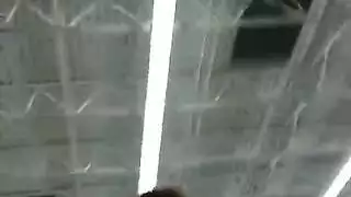 مثليه وجه الجلوس جذاب طوق