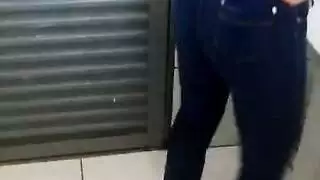 جبهة مورو الساخنة في ثوب ضيق ، حصلت ميستي على جرعة يومية من اللعنة من شاب أصغر سنا