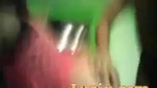 بنت تناك من قبل زوج امها صغيره
