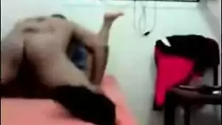 عربي سمين محظوظ يحصل على خدمة فم مكثفة