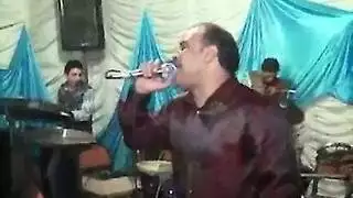 حفلة جزيرة إباحية قاسية: أحر الراقصات في ملابس نارية