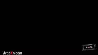 جون ماكس ينيك طالبه