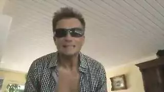 سكس و نيك أم ألمانية شقراء ناضجة تخون زوجها مع جارها يلحس كسها الجميل ويكيفها