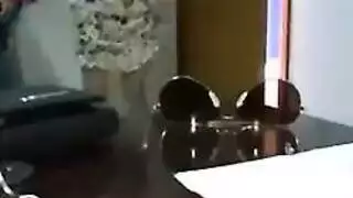 سكس عنيف بعد الدوام: المدير ينيك الموظفة على المكتب