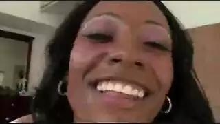 طيز اختي الاسمر الكبير جدا و هي بالسترينغ و انا معتاد ان امارس سكس المحارم معها