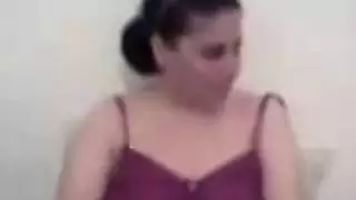 المعلم سمير مع مراته الحليوه بتدلع فه برومانسيه يسخن يقلبها ويفشخها