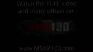الديك الصغير للفرخ العربي الجائع