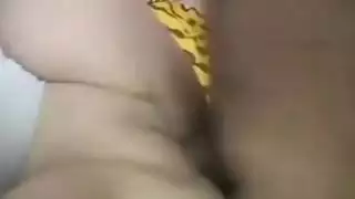 ام خليجيه ينيكها سائق باص هندي بعنف