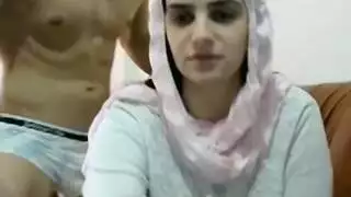 عربية حنينة مع بزاز خرافية - سكس عربي زوجة و زوجها