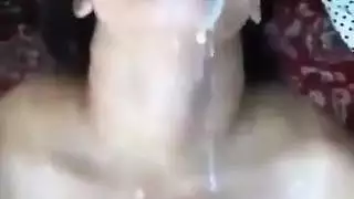 تجميل الوجه بعد اللسان من شاب هندي