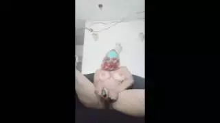 الهواة العربي الحقيقي في الحجاب نقاب الاستمناء لخطو النشوة على كاميرا الويب بينما الزوج العربي بعيدا