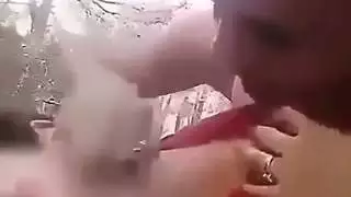 نيك قحبة في الهواء الطلق