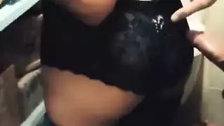 سكس مصرى سماح شرموطة المنصورة تتناك فى المخزن نيك جامد اااه حطهولى فى طيزى