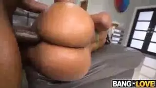جبهة مورو أسود لا تشبع برية مع الديك الكبير