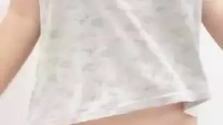 امرأة سمراء عربية مثيرة رقصة تظهر لها الثدي الكبيرة وجمل الشعر | الفيديو الإباحية العربية
