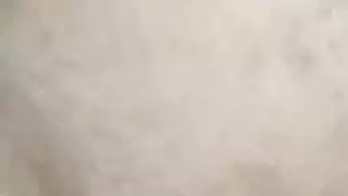 اللعنة على الكلبة المصرية في الحمار للحفاظ على عذريتك