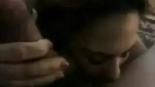 مصرية حيحانة عارية تمارس أسخن مص للزب في فيلم سكس منزلي مسرب