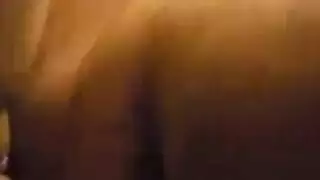 امرأة سمراء متعة، الحوت إلسا على وشك الحصول على مارس الجنس من الصعب، في المرحاض الرطب.
