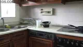 زوجة الديوث العربية كريمة من قبل الصبي الألماني