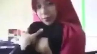 اللبوه ترفع هدومها وتلعب فى نفسها وتنزل السبعه ونص