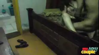 سونيا بهابهي نظيفة الحلاقة الهندي كس مارس الجنس في السرير