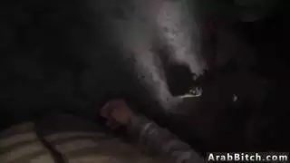 سريبي في سن المراهقة العربية وتسليم العراق عامر