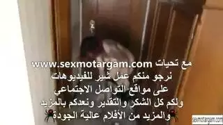 فيلم سكس مترجم جماعى : فشخ كس الخادمة المزعجة أثناء مشاهدة المباراة