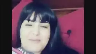 سما المصرى تكشف عن صدرها كامل في فيديو جديد